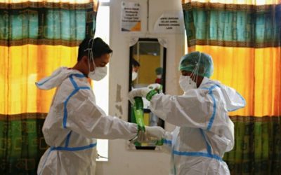 Hundreds of Vaccinated Indonesian Health Workers Get COVID-19, Dozens in Hospital