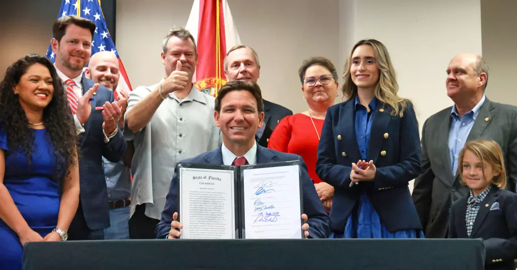 DeSantis signs law to crack down on squatters, empower police