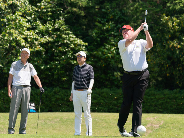 South Korean President Taking Golf Lessons to Play with Donald Trump