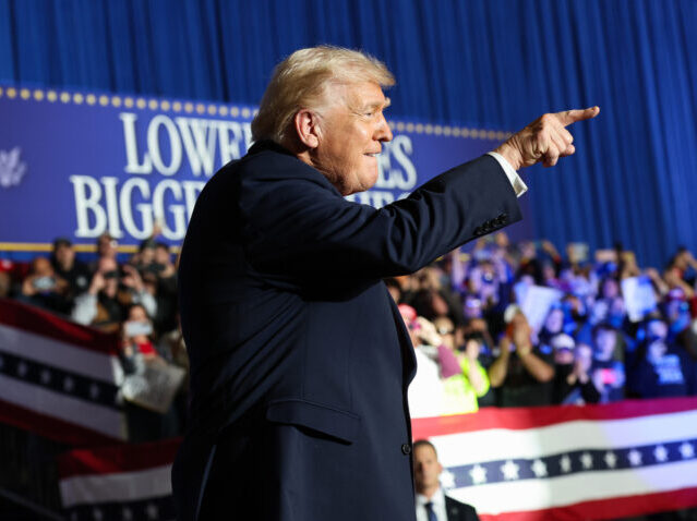 Consumer Confidence Rises As More Americans See Plentiful Jobs