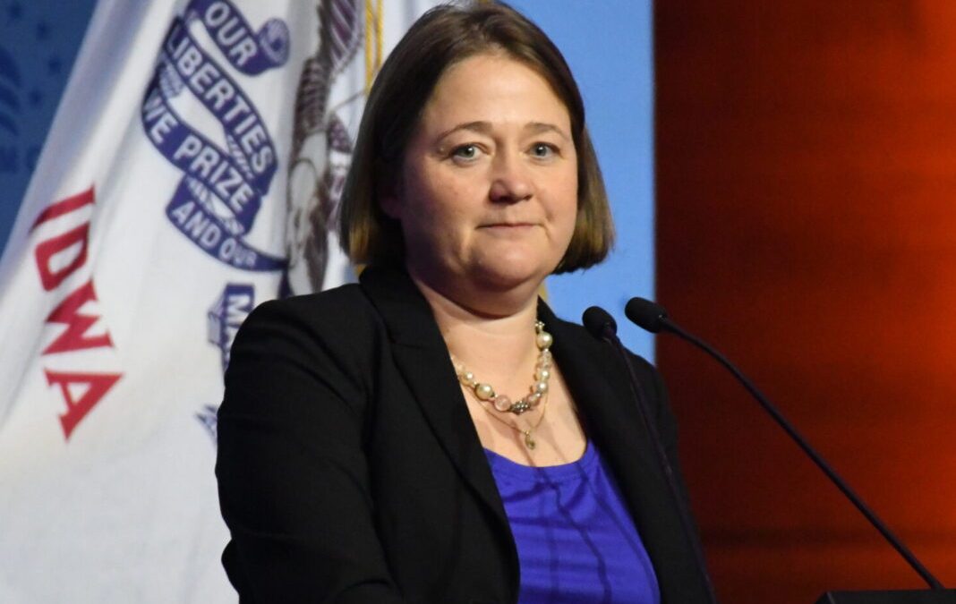 Iowa Attorney General Celebrates Win for Iowa Parents after Court Decisions